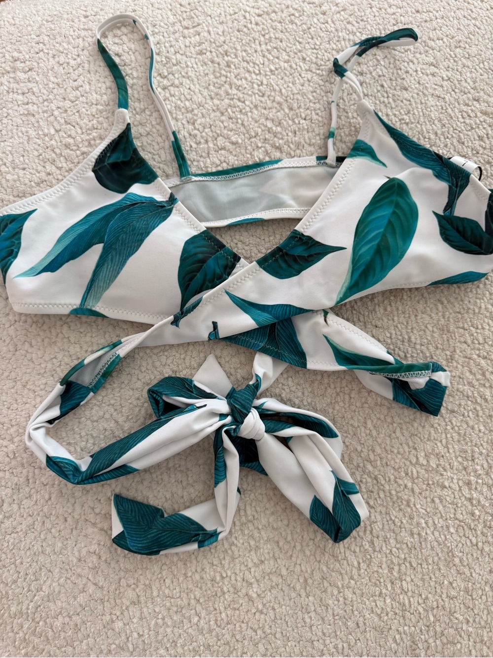 Cupshe Leaf-Print Wrap Bikini Top L NWT